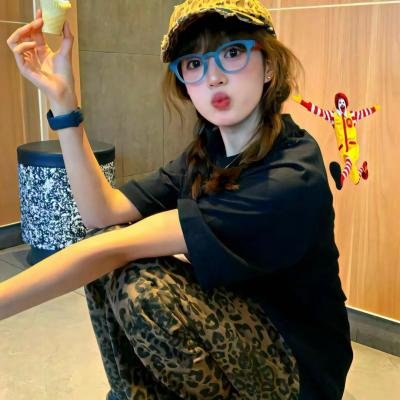 卡罗尔与星期二